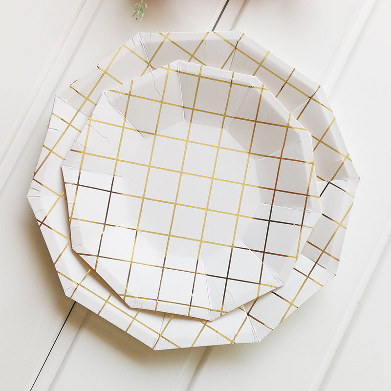 Disposable gilt mesh decagonal paper tray set